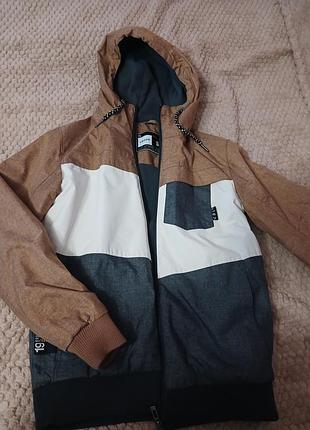 Куртка бренду cropp