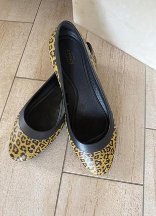 Балетки crocs