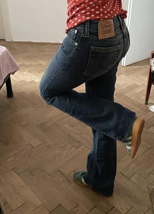 Джинси кльош levis