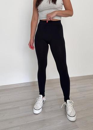 Чорні лосини calzedonia