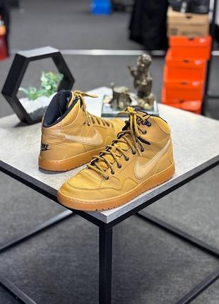 Кросівки — це зимова модель nike son of force mid winter у кольорі "wheat" (артикул: 807242-770).