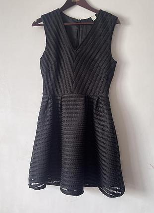 Чорна сукня h&m з мереживом.