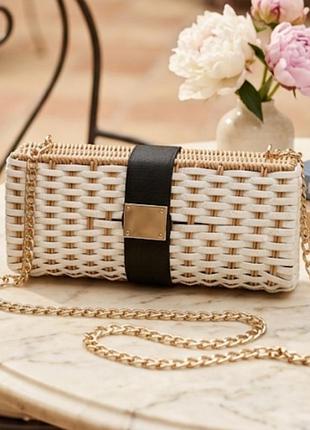 Плетена сумочка crossbody forever new