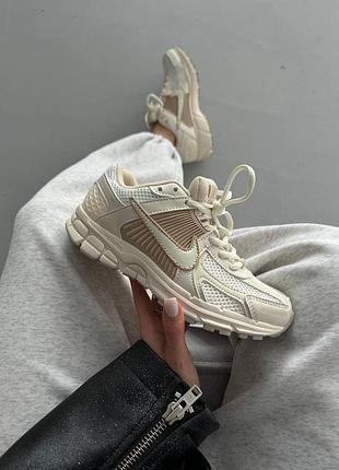 Кросівки жіночі nike zoom vomero 5 | beige / ice cream