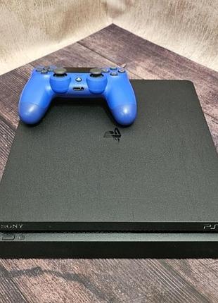 Sony playstation 4 slim 1tb
хорошее состояние 
цена 6300 грн
