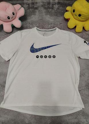 Футболка nike dri-fit miler біла
