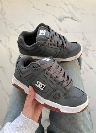 Жіночі кросівки dc stag grey