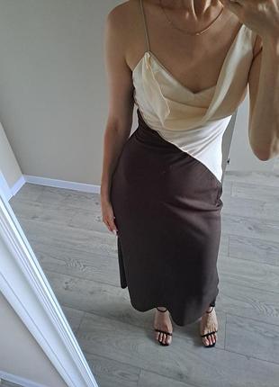 Роскошное платье платья zara, длина миди