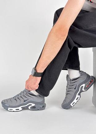 Чоловічі кросівки nike air max plus tn grey white