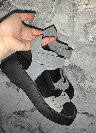 Босоножки (натуральный замш)40-41р