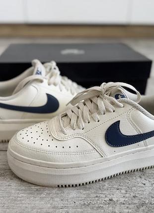 Снікерcи nike court vision alta