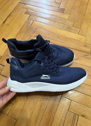 Стильні чоловічі  кросівки slazenger в ідеальному стані!