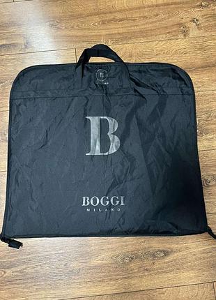 Boggi milano  кофр , чохол для одягу