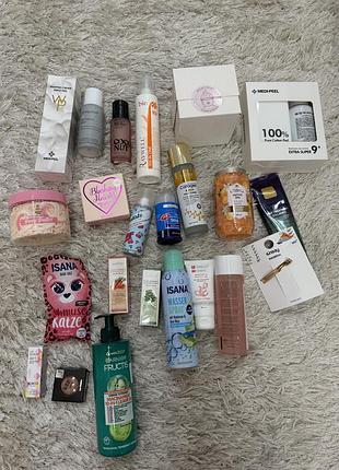 Лот косметики + бонус косметичка dior