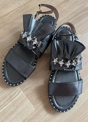 Босоніжки з камінчиками, розмір 38,39,40, 41