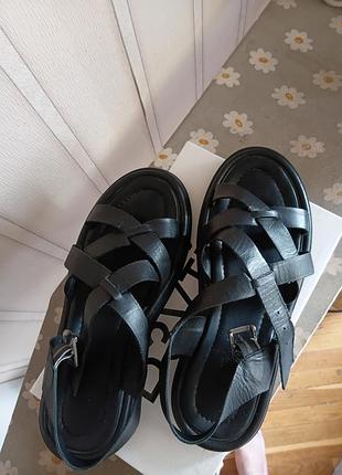 Сандали кожа 39-40