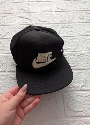 Кепка чоловіча nike
