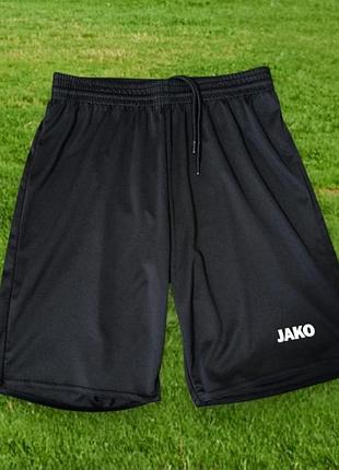 Спортивні шорти бренду jako