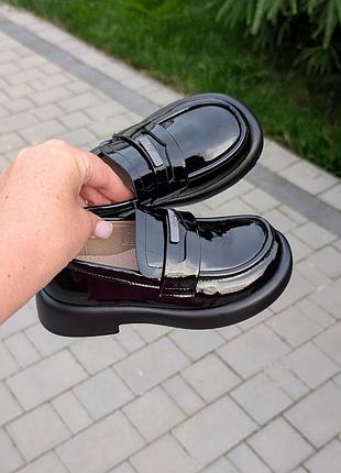 Стильные туфли лоферы для девочки