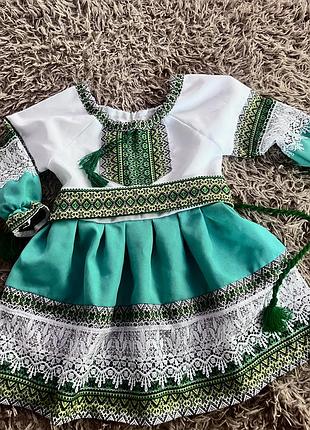 Сукня-вишиванка на дівчинку, на а 4-5років, зелена.