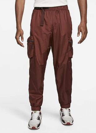 Штани чоловічі nike sportswear repel tech pack bordo dq4278-231