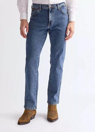 Оригінальні чоловічі джинси wrangler texas straight medium stretch у культовому кольорі stonewash