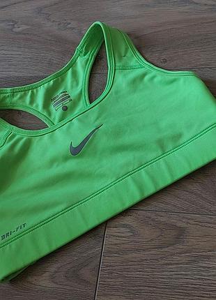 Салатовый спортивный топ nike l7