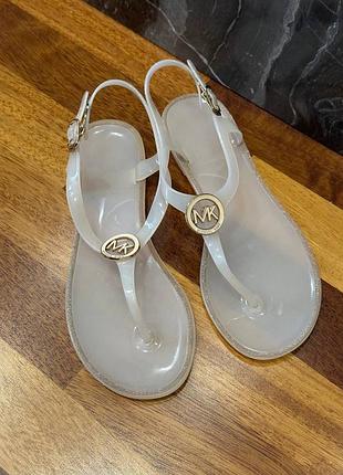Вʼєтнамки michael kors розмір 36