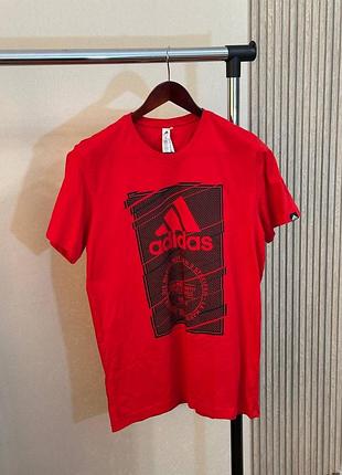 Футболка чоловіча adidas •розмір м