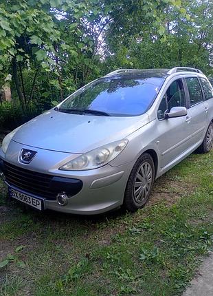 Автомобіль пежо 2