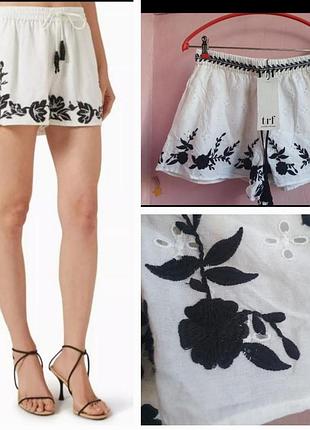 Белые с вышивкой, хлопковые шорты zara