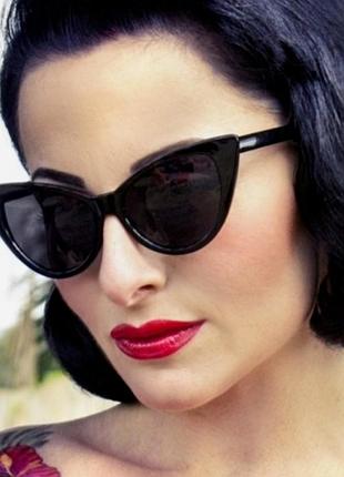 Глазки miu miu.черные очки солнцезащитные кошачий глаз.