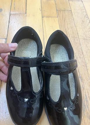 Лакові туфлі clarks 5