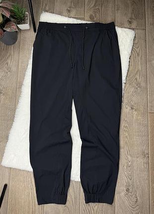 Спортивні штани berghaus