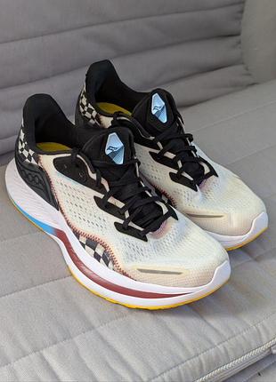 Кросівки saucony 44 р. 28.5 см. для бігу