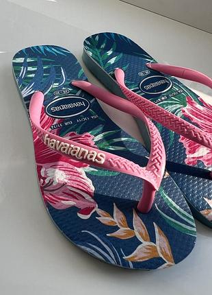 Вʼєтнамки для дівчинки havaianas в квітковий принт