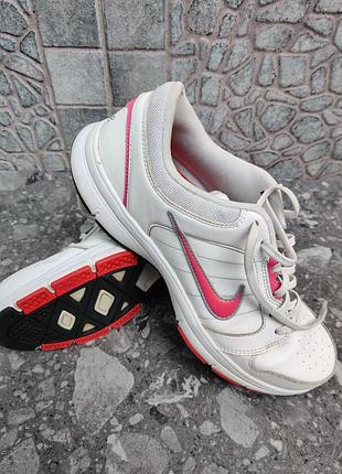 Кросівки nike розмір 41 устілки 26.5см