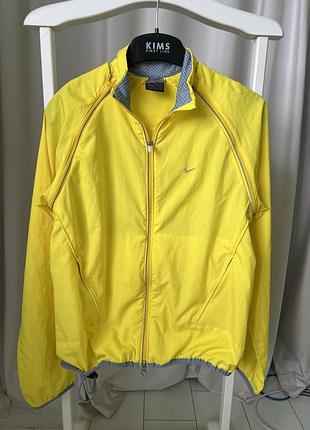 Nike вітровка з ризінкою s/xs