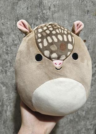 Броненосец томпсон игрушка squishmallows сквишмоллоу thompson