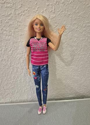 Оригинальная кукла barbie футболистка с конечностями на шарнирах