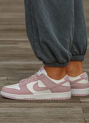 Женские кроссовки nike sb dunk low pink corduroy / smb+ 🔗