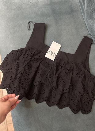 Стильний топ із прошви zara