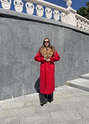 Пальто из натуральной шерсти max mara с мехом песца