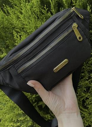 Черная поясная сумка стиль zara