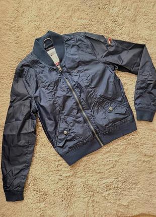 Оригінальна куртка бомбер tommy hilfiger розмір xs  жіноча синя куртка
