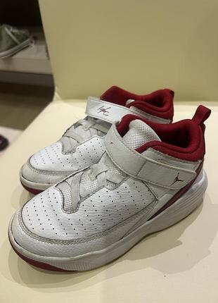 Дитячі шкіряні кросівки jordan max aura 5 ps (оригінал, розмір 30)