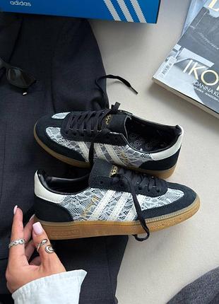 Spezial lace black