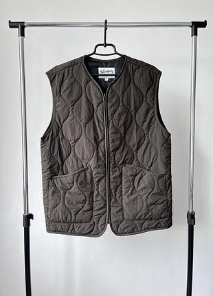 Жилетка, безрукавка кольору хакі у розмірі m, l, the stronghold wavy padded gilet / vest, khaki