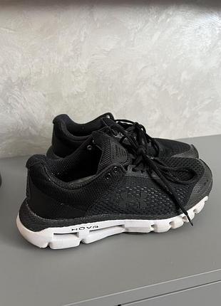 Кросівки under armour