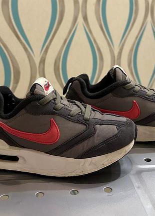 Оригінальні дитячі кросівки nike air max (розмір 28.5 / устілка 17.5 см)